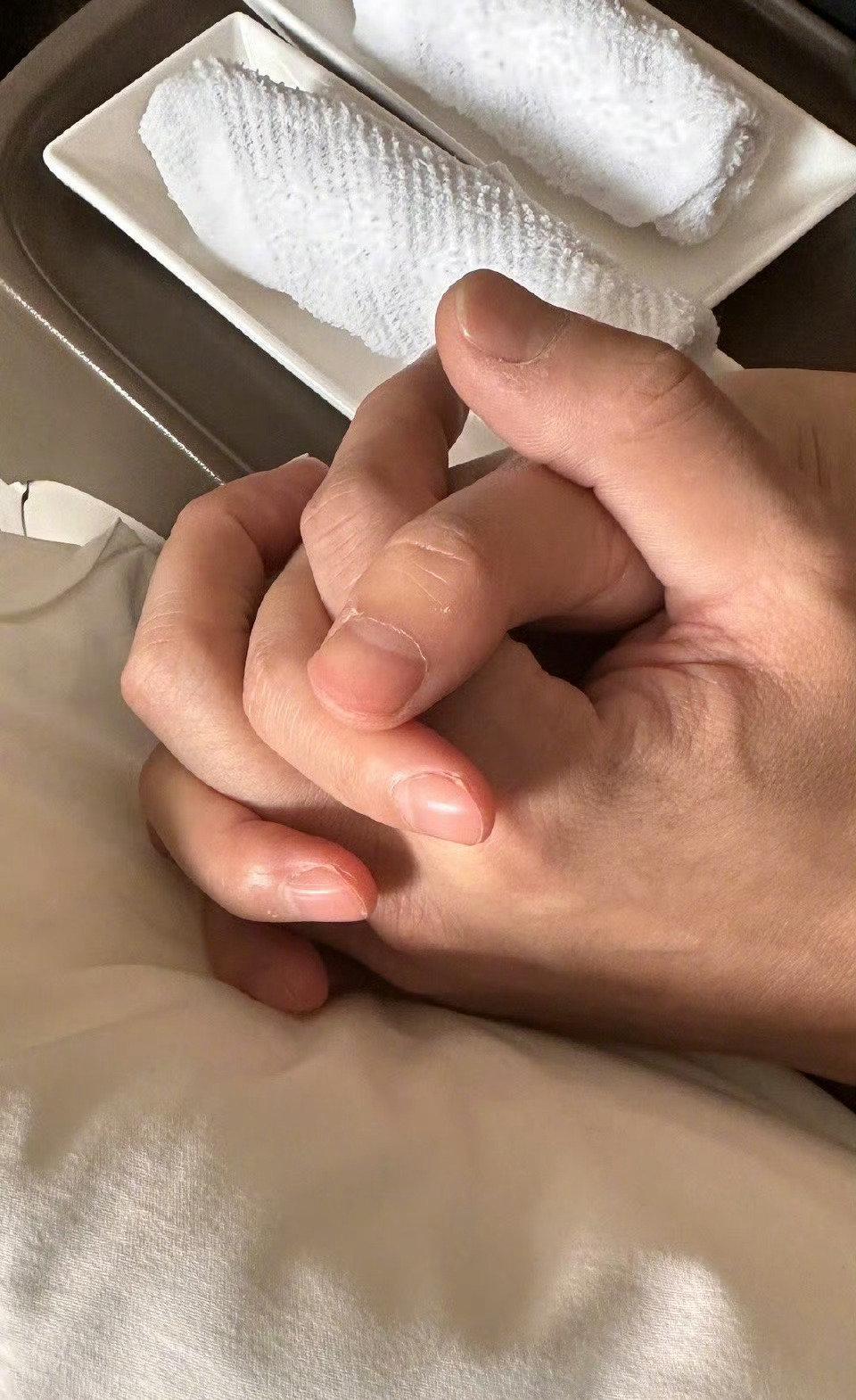 徐冬冬尹子维官宣订婚